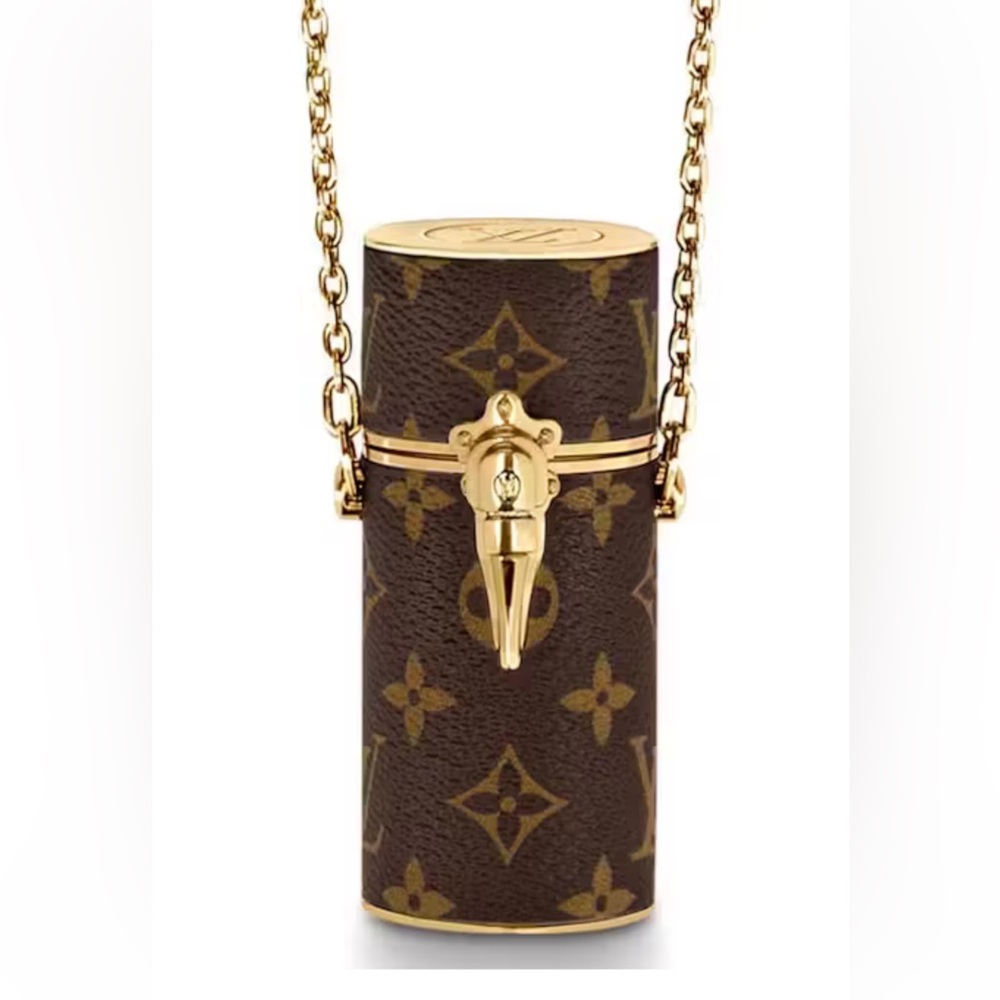 Louis Vuitton lips.case.mng 2019 w/receipt, bag, and box